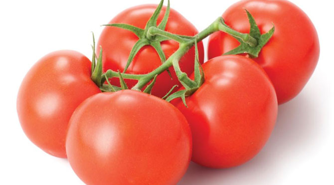 فوائد الطماطم الصحية والتجميلية