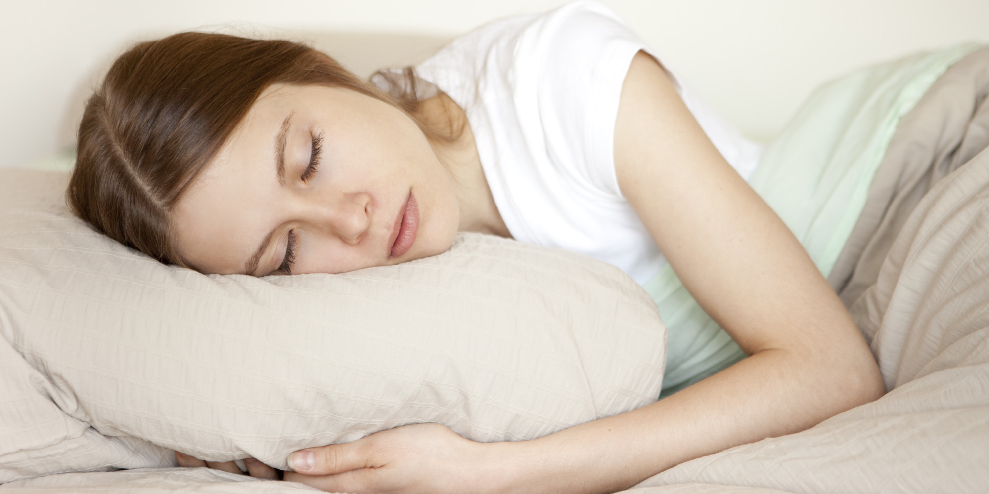 فوائد النوم لبشرتك