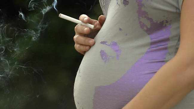 أضرار التدخين للحامل على الجنين