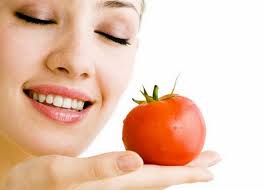وصفات الطماطم للبشرة الدهنية
