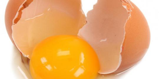 كيف اعرف البيض الطازج من الفاسد