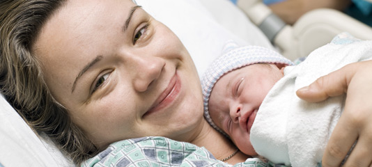 مضاعفات تحدث بعد الولادة القيصرية