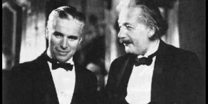 حديث اينشتاين وشارلي شابلن