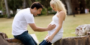 الزوج والتعامل مع زوجته الحامل